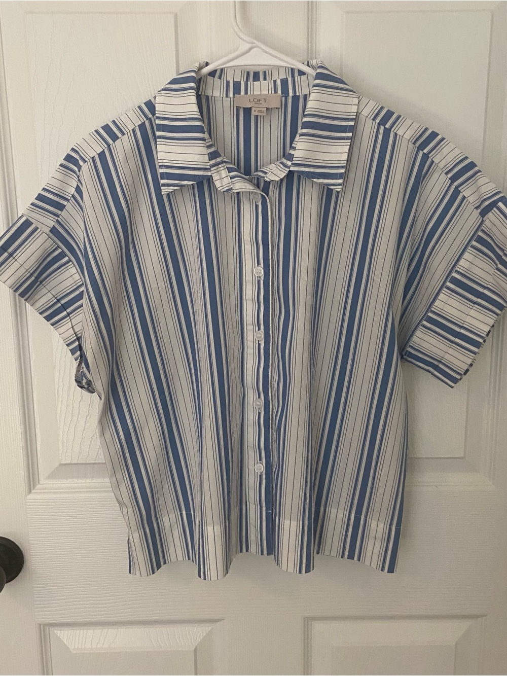 LOFT Blue White Striped Button Front Short Sleeve Blouse Women’s Medium
